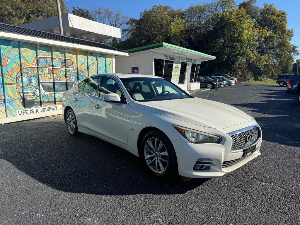 2017 INFINITI Q50