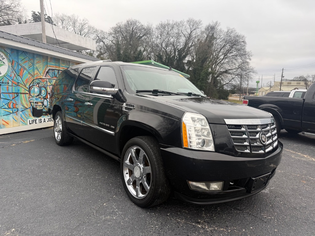 2011 Cadillac Escalade ESV Premium's photo