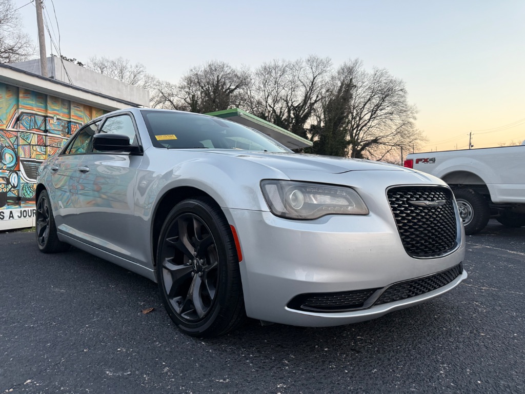 2021 Chrysler 300