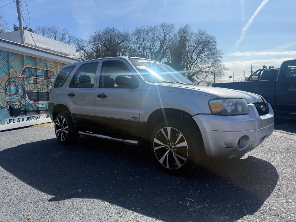 2005 Ford Escape XLS AT's photo