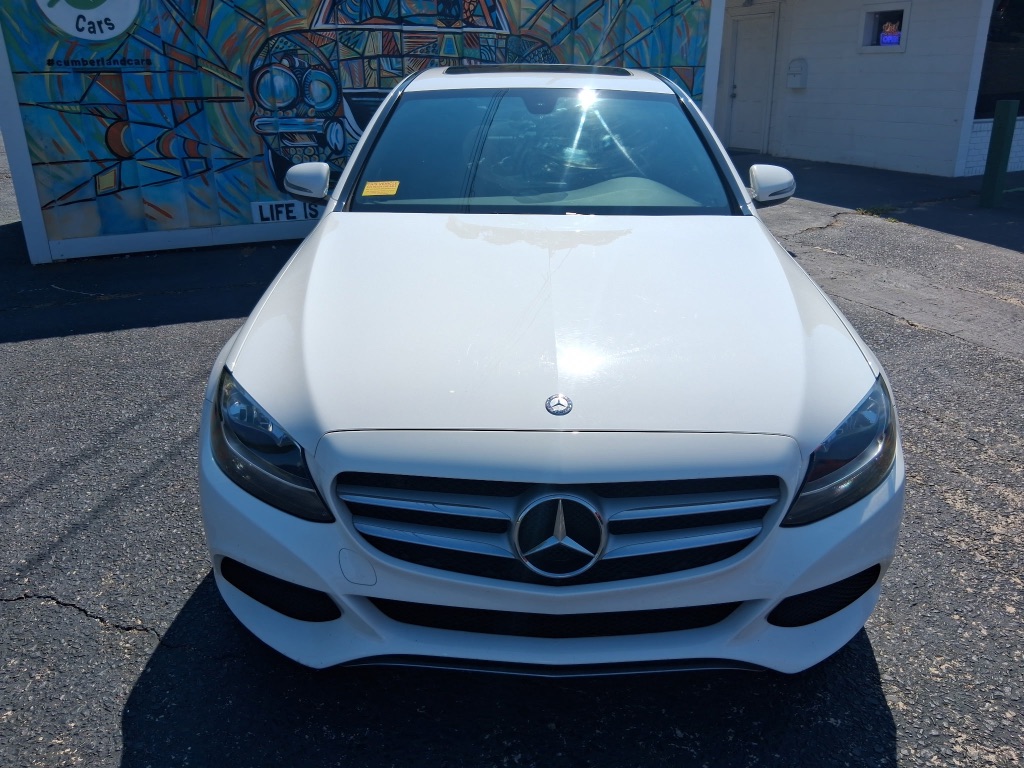 Mercedes-Benz C-Class photo 4