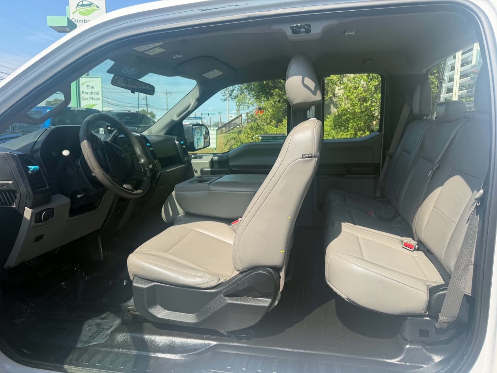 Ford F-150 photo 11