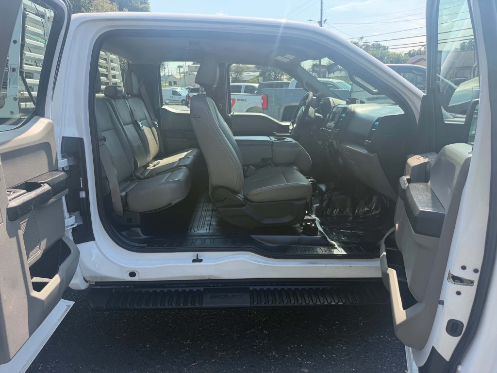 Ford F-150 photo 12