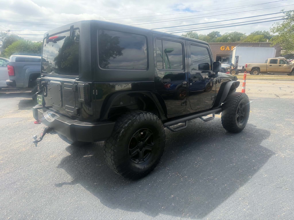 Jeep Wrangler photo 3