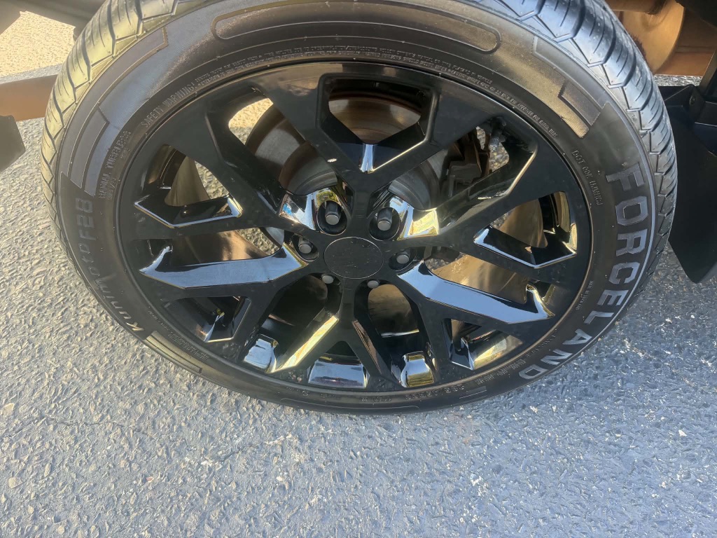 GMC Sierra photo 9