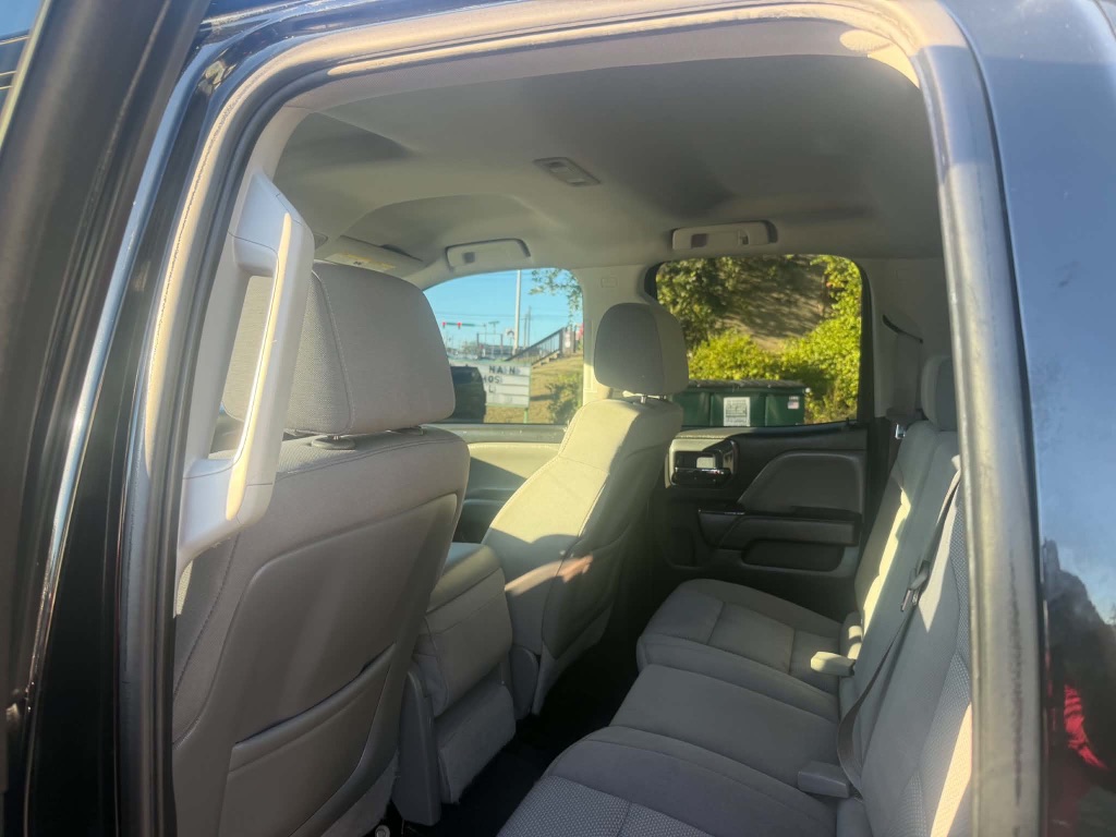 GMC Sierra photo 17