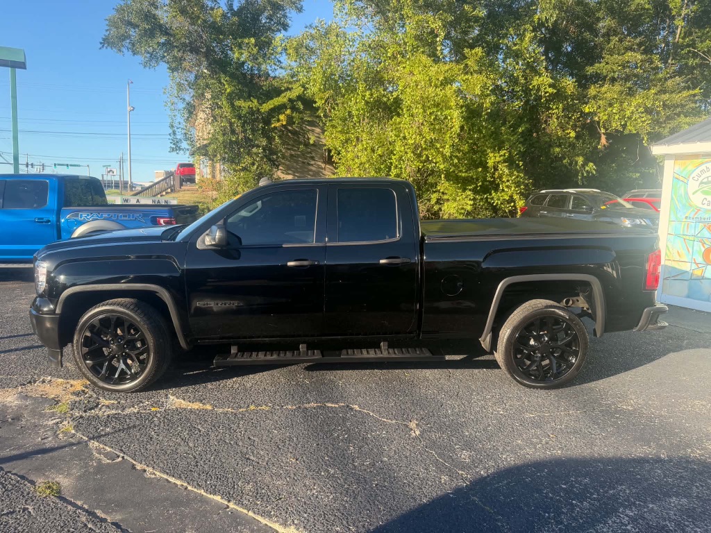 GMC Sierra photo 8