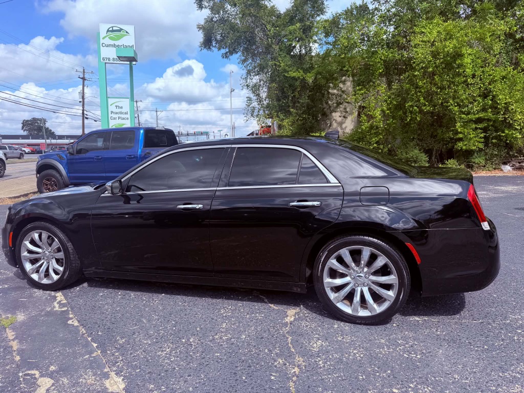 Chrysler 300 photo 4