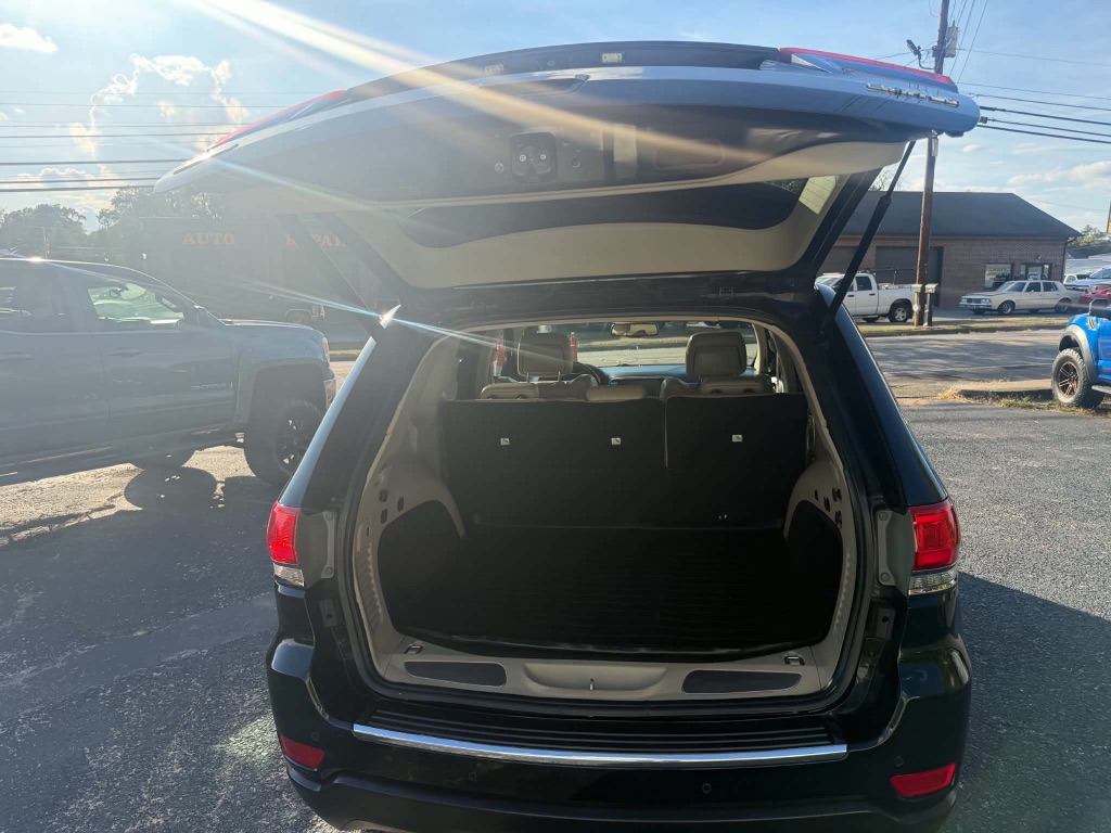 Jeep Grand Cherokee photo 8