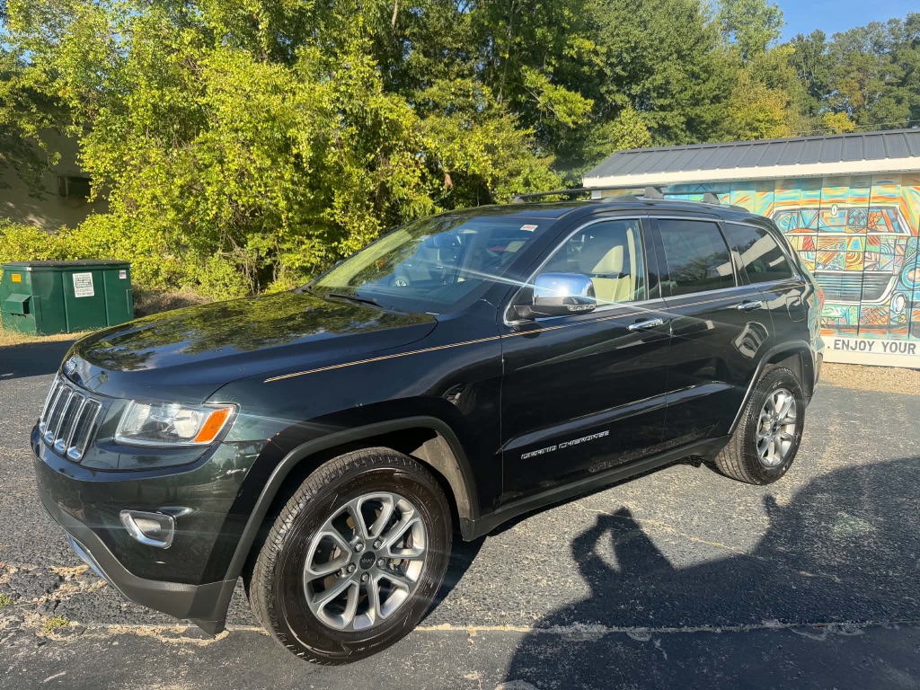 Jeep Grand Cherokee photo 2