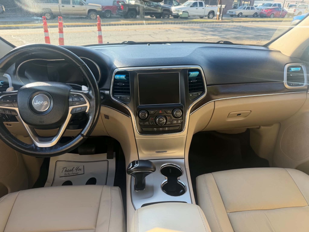 Jeep Grand Cherokee photo 12