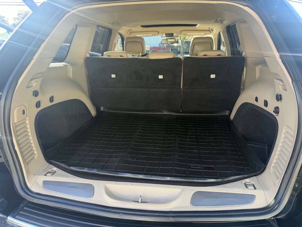 Jeep Grand Cherokee photo 19