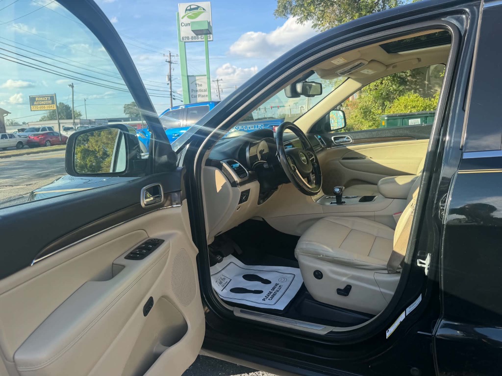 Jeep Grand Cherokee photo 9