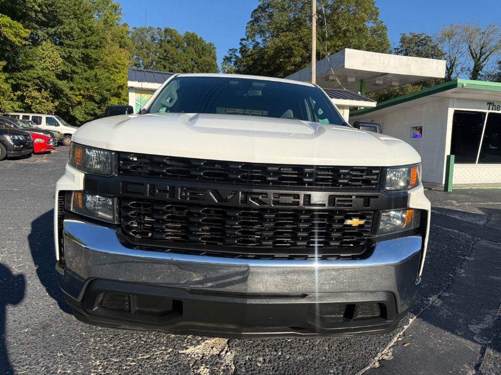 Chevrolet Silverado photo 2