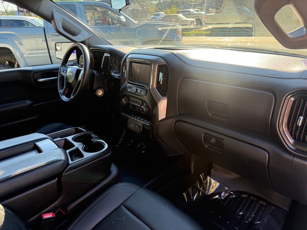 Chevrolet Silverado photo 10