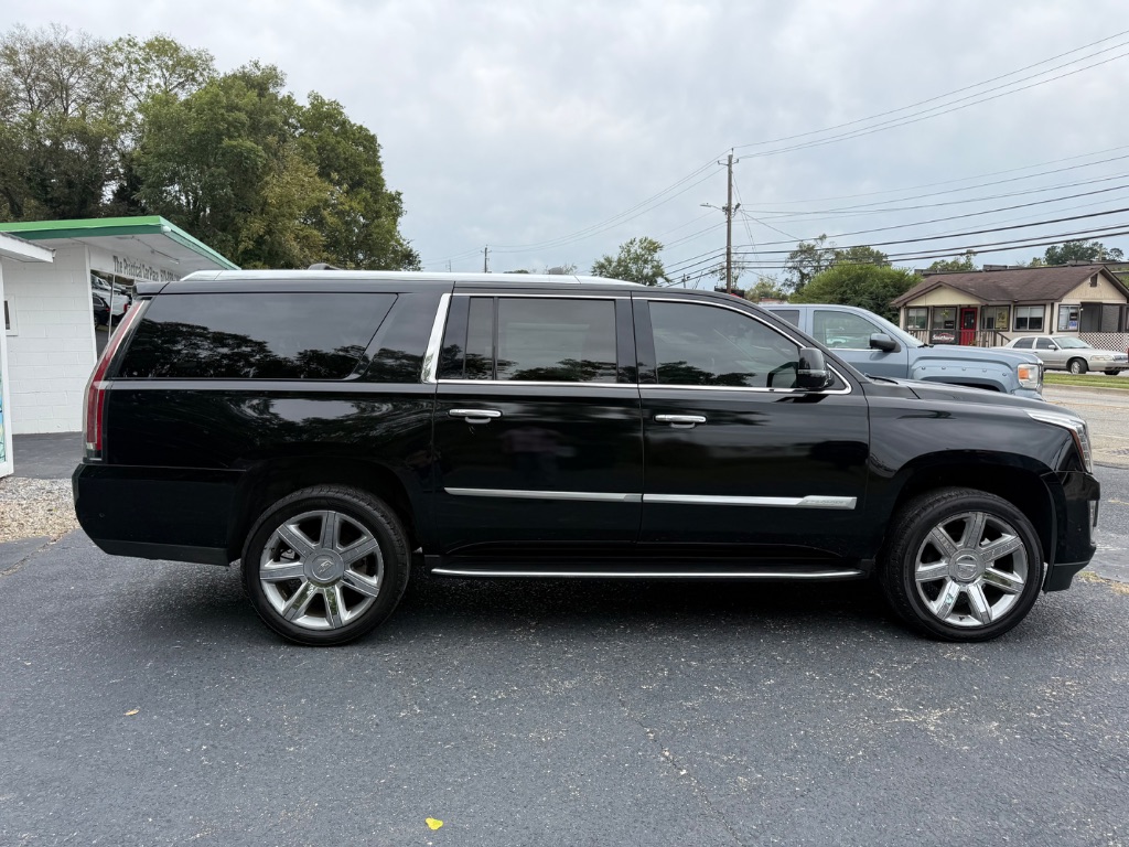 Cadillac Escalade photo 7