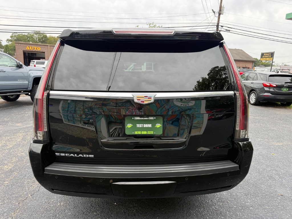Cadillac Escalade photo 4