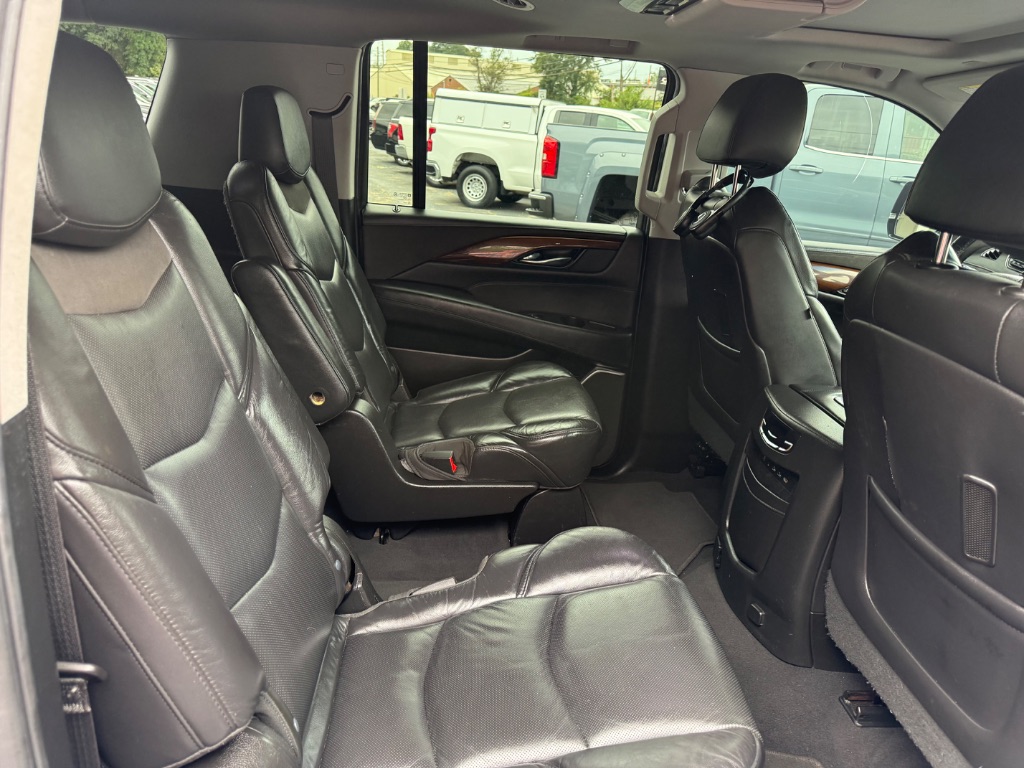 Cadillac Escalade photo 10