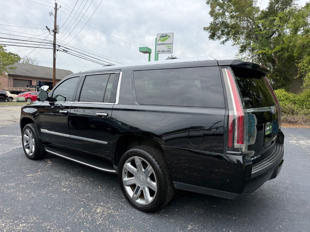 Cadillac Escalade photo 5