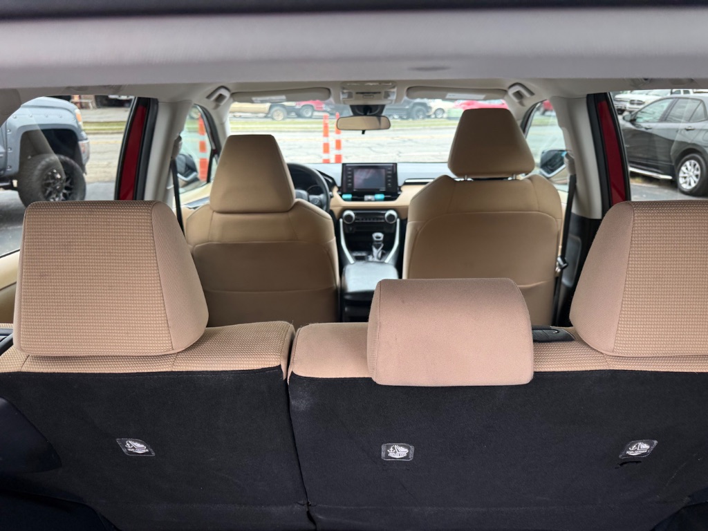 Toyota RAV4 photo 15