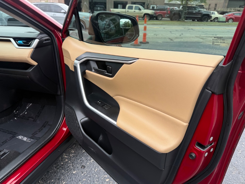 Toyota RAV4 photo 11