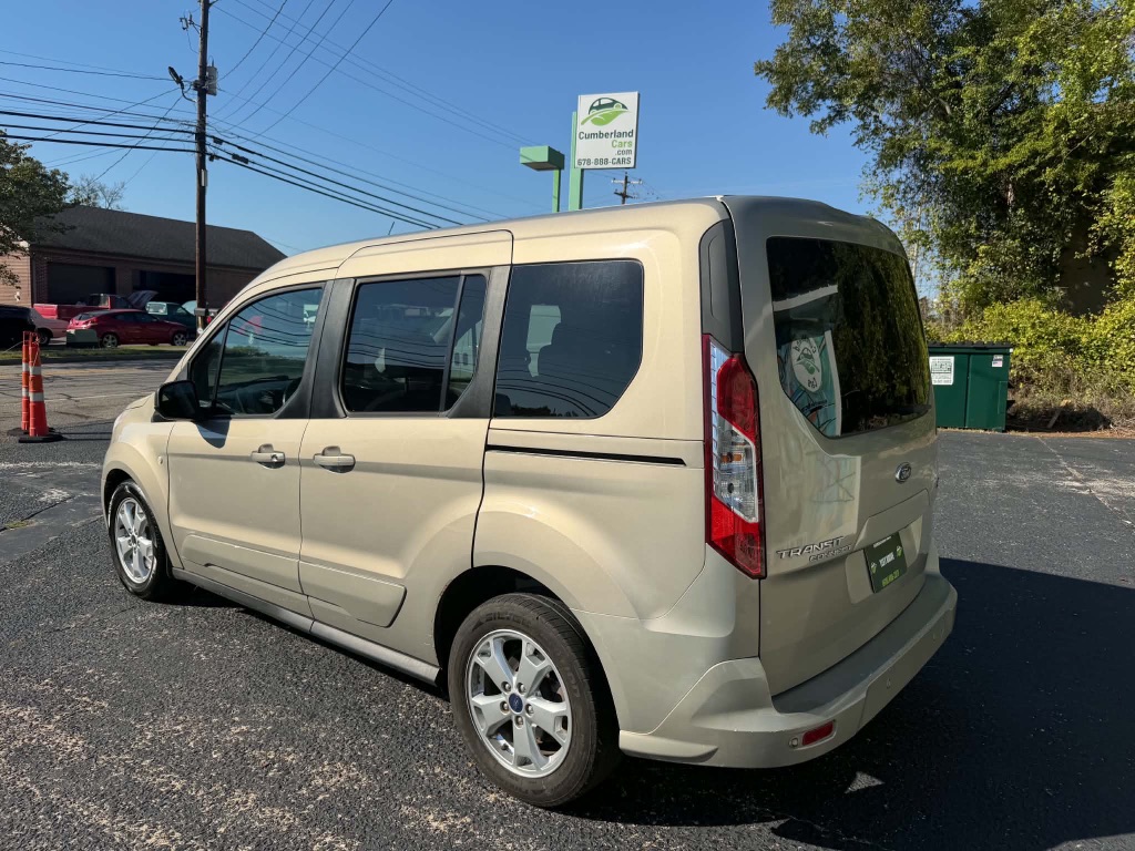 Ford Transit Connect photo 5