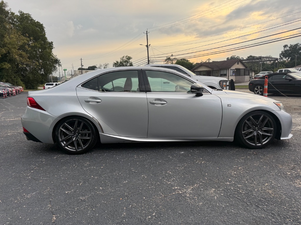 Lexus IS250 photo 8