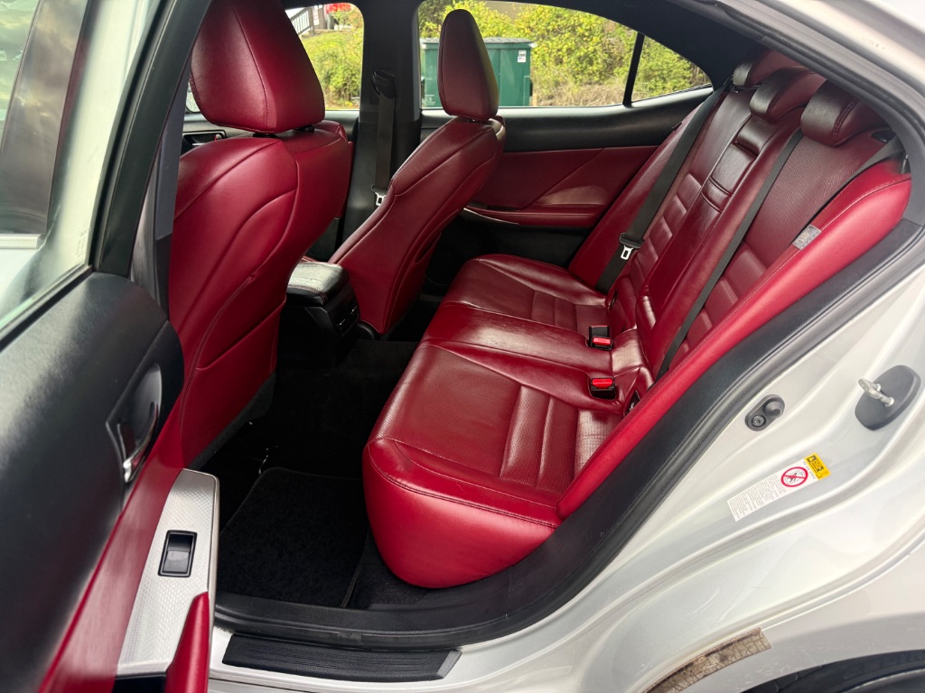 Lexus IS250 photo 12