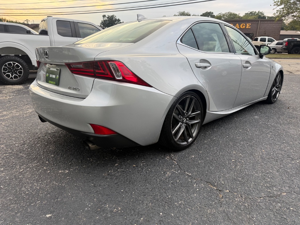 Lexus IS250 photo 7