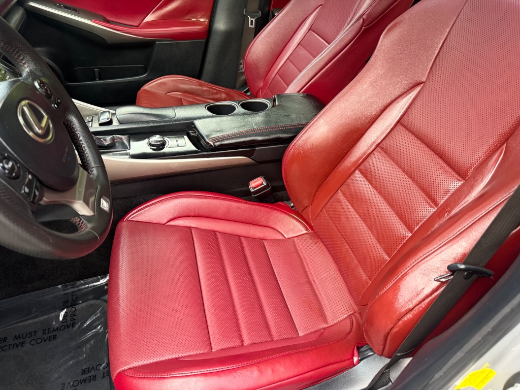 Lexus IS250 photo 10