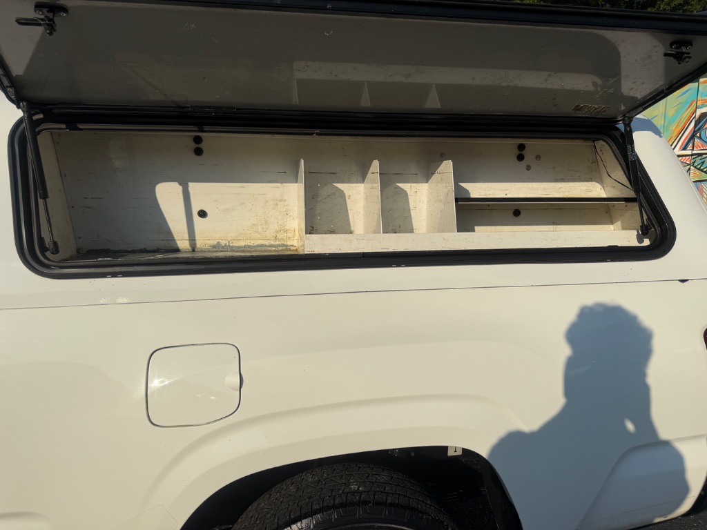 Toyota Tacoma photo 17