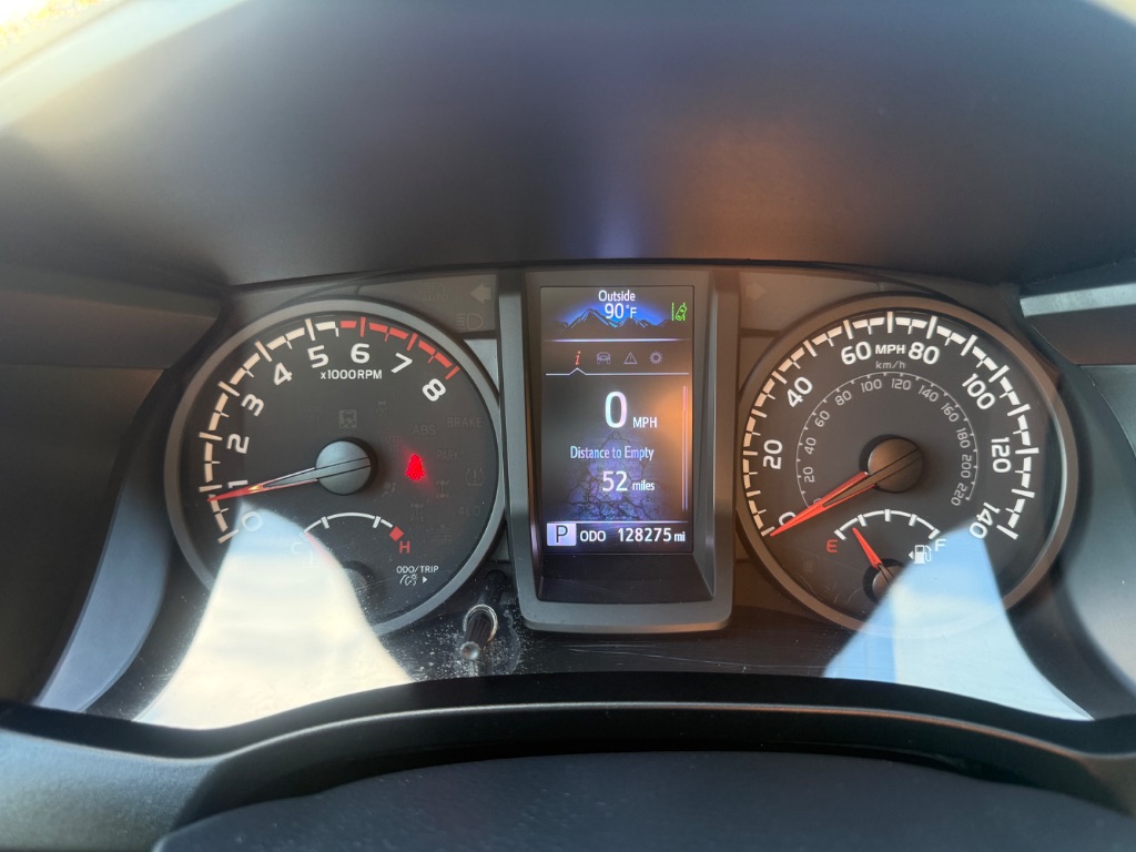 Toyota Tacoma photo 14