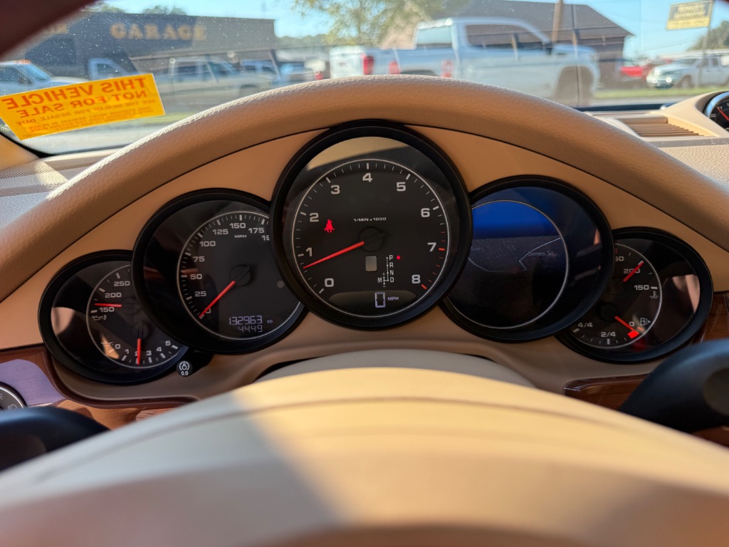 Porsche Panamera photo 14