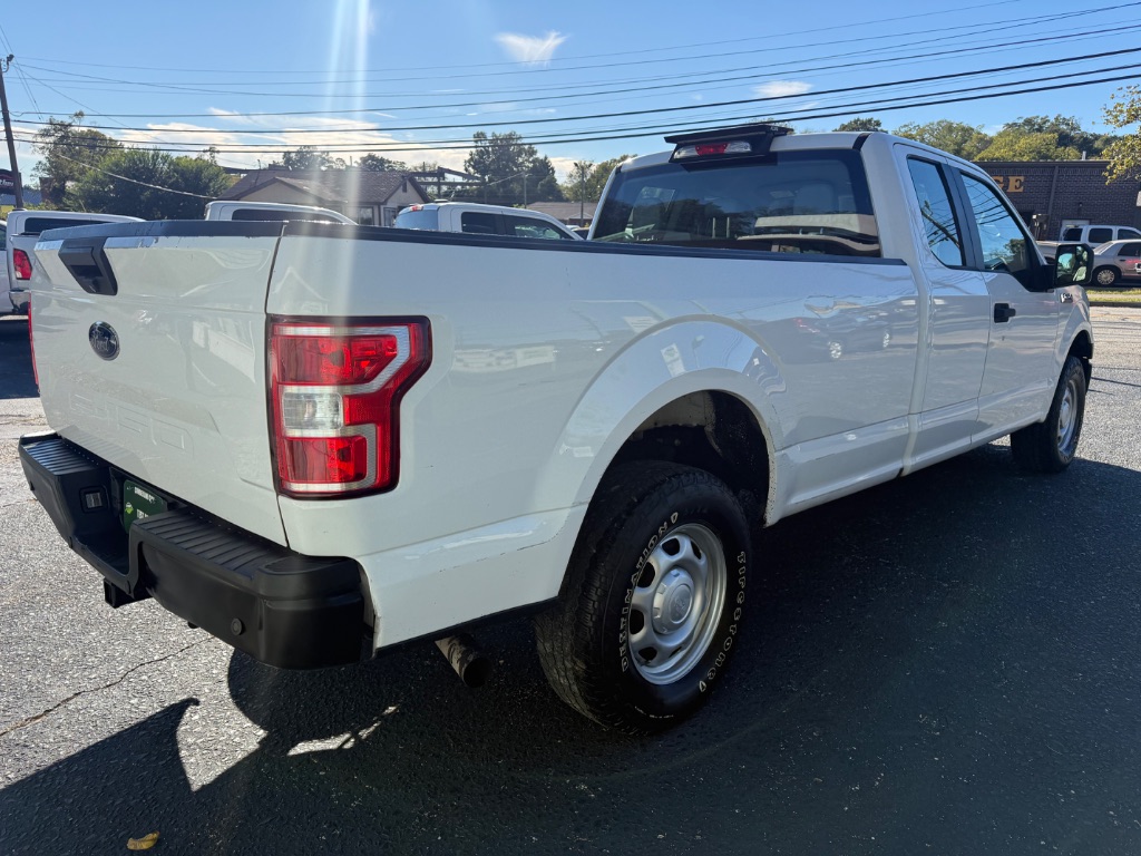 Ford F-150 photo 8