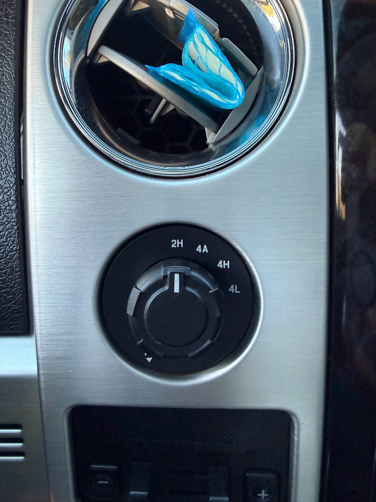 Ford F-150 photo 24