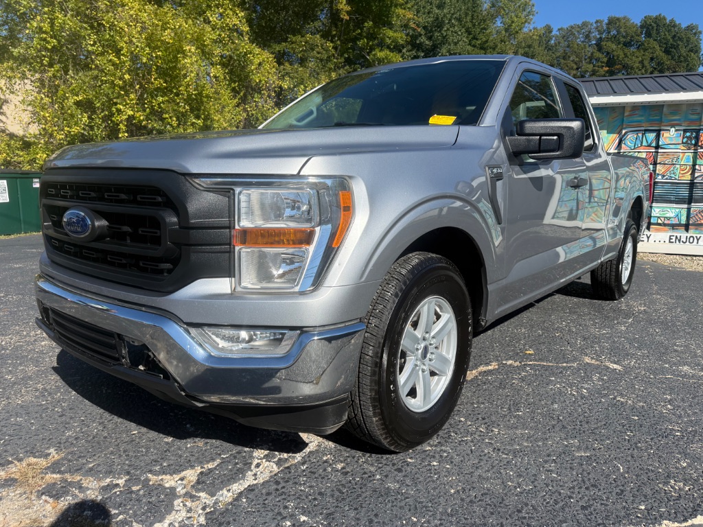 Ford F-150 photo 2