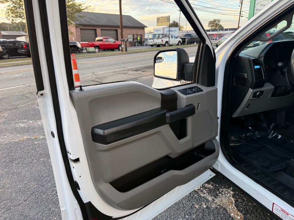 Ford F-150 photo 16