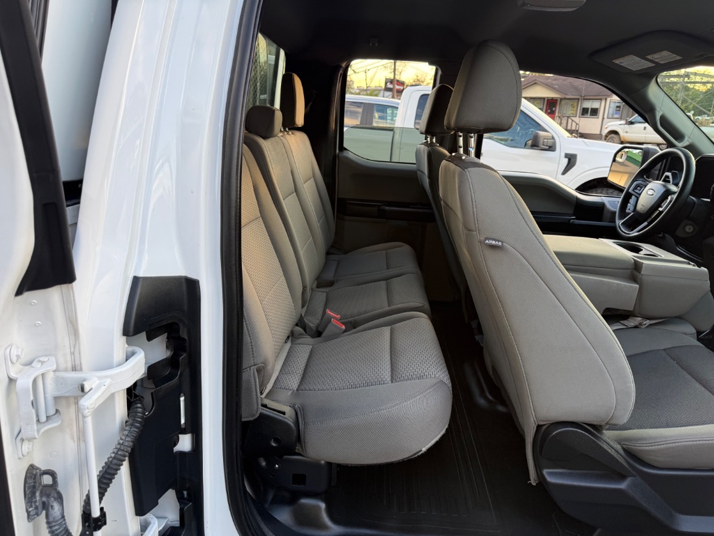 Ford F-150 photo 11