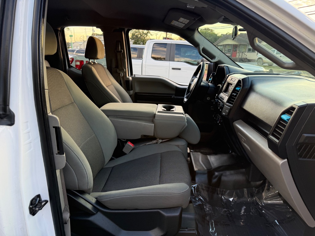Ford F-150 photo 13