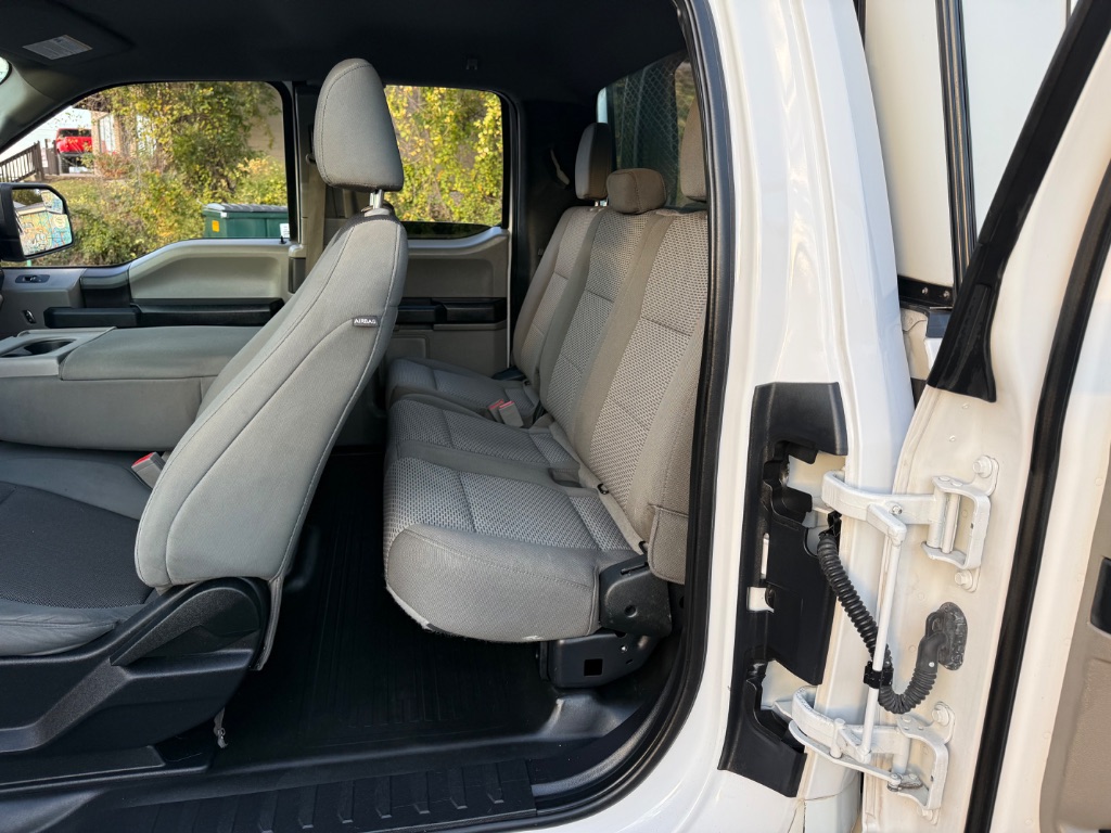 Ford F-150 photo 10
